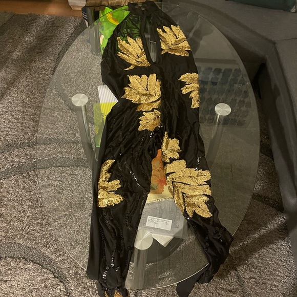 ♣️🤎GET READY FOR 2025 IN THIS SEXY-MY MOM MIAMI SHEER GOLD & BLACK JUMPSUIT♣️ - Picture 5 of 10